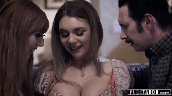 Pure Taboo novinha peituda no trisal com casal excêntrico Gabbie Carter and Lauren Phillips 