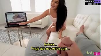 Imagem do video Vídeo pornô legendado em português novinha pega primo assistindo pornô