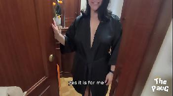 Imagem do video sexolegendado mulher gostosa fodendo com entregador 